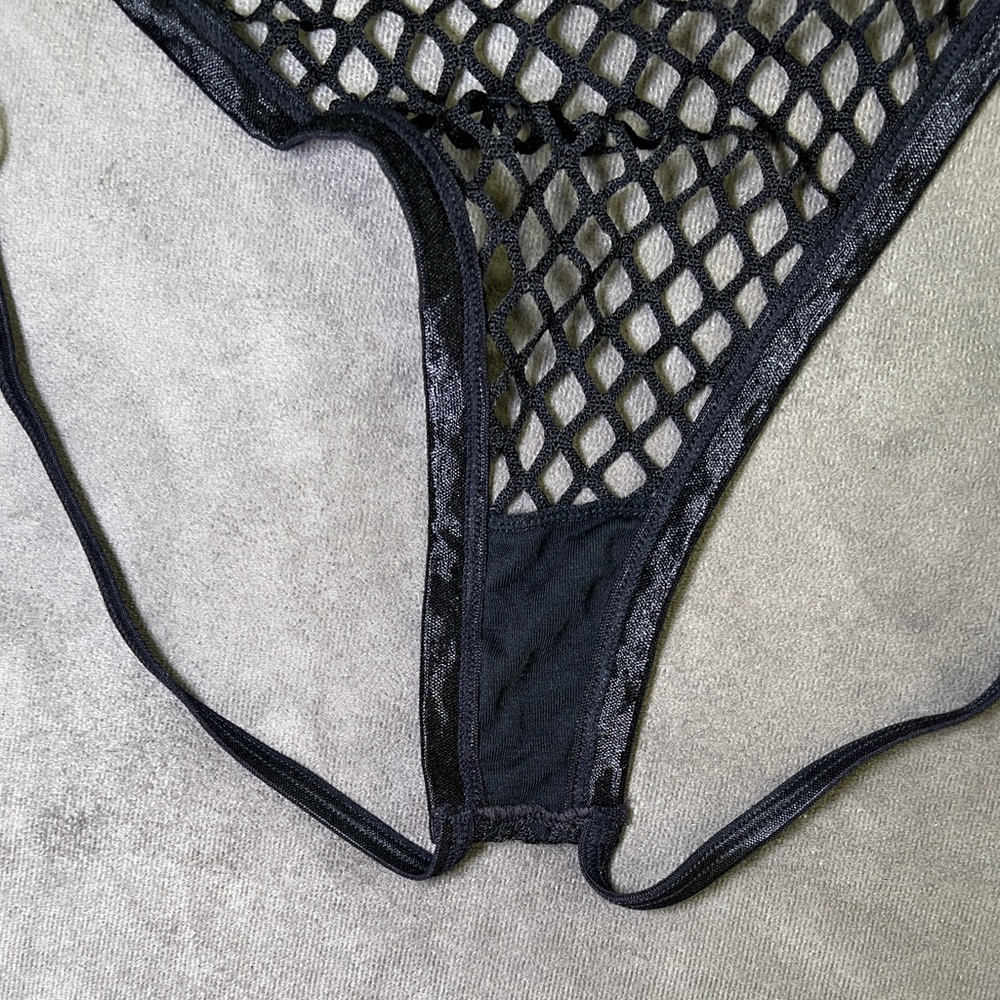 Dreamgirl Black Fishnet Open Back Collar Bodysuit S/M - Picture 7 of 13